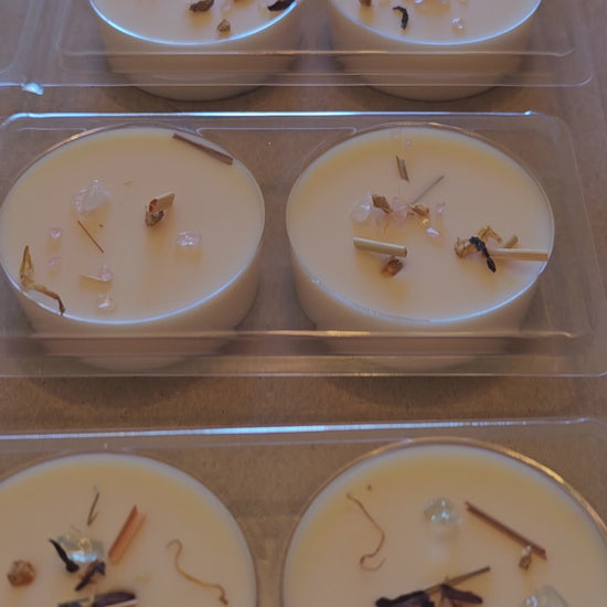 A video trail of wax melts just been made and lined up ready for labelling.