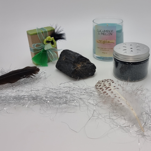 Black and Green Deluxe Gift Pack includes a Candle, Crystal, Bead Diffuser and Decorated Soap